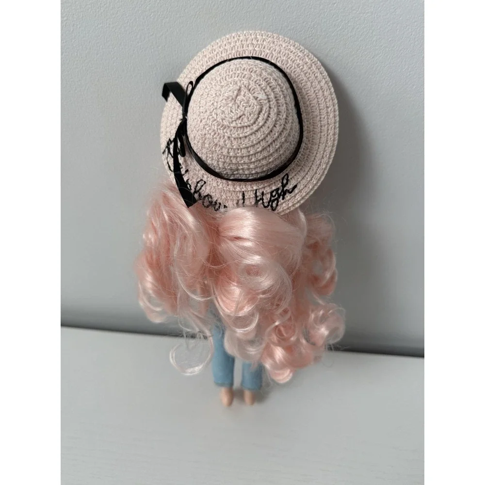 Rainbow High Bella Parker doll - Pacific Coast Pink‎ Fashion doll Jeans